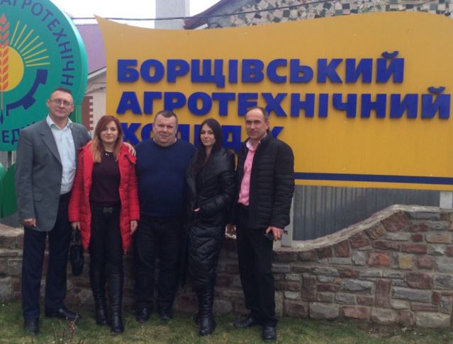 Борщівський агротехнічний коледж (у центрі - завідувач відділення Агрономія Гільтай Володимир Васильович